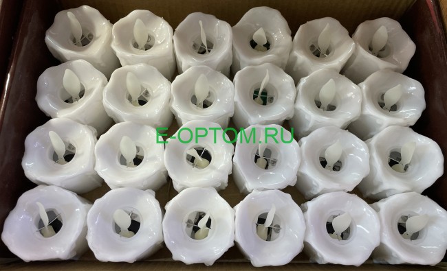 Новогодняя свеча с имитацией огня Новогодняя свеча с имитацией огня