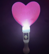 Светодиодная палочка в виде сердца